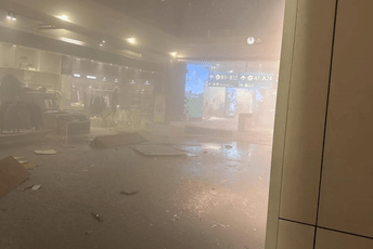 (VIDEO) Novi talas iranskih napada: Pogođen aerodrom u Dubaiju