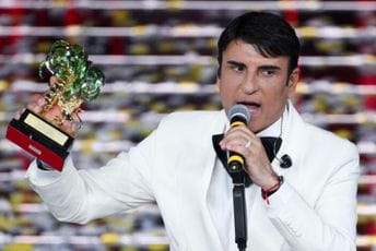 Čudo se dogodilo: Sal Da Vinći je pobjednik Sanrema, uoči festivala bio je daleko od kruga favorita (VIDEO) Čudo se dogodilo: Sal Da Vinći je pobjednik Sanrema, uoči festivala bio je daleko od kruga favorita (VIDEO)