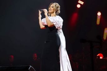 Bar: Prekinut koncert Jelene Tomašević, pjevačici pozlilo na bini