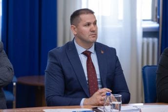 Šćepanović: Visoki zvaničnik mi je rekao da o Maroviću postoji politički dogovor; Kovačević imala informaciju da Medenice mogu pobjeći Šćepanović: Visoki zvaničnik mi je rekao da o Maroviću postoji politički dogovor; Kovačević imala informaciju da Medenice mogu pobjeći