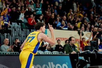 Iznenađenje u našoj grupi: Rumuni srušili Portugalce, taj rezultat odgovara crnogorskim košarkašima Iznenađenje u našoj grupi: Rumuni srušili Portugalce, taj rezultat odgovara crnogorskim košarkašima