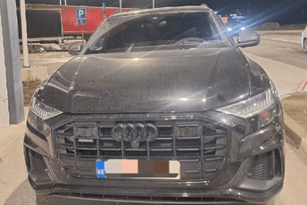 Od mladića iz Tivta oduzet Audi Q8, potražuje ga slovenački Interpol