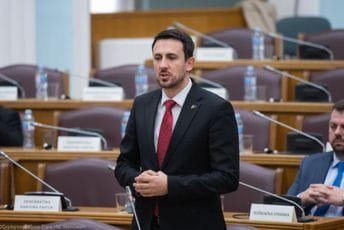 Smailović: Bošnjačku stranku targetiraju oni koji su često mijenjali program, čak i ideologije