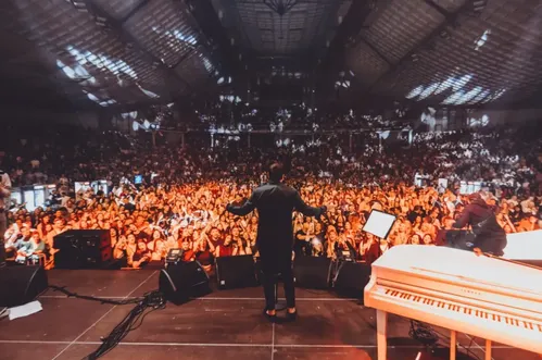 Saša Matić i Aco Pejović upriličili zajednički koncert u prepunoj MTEL dvorani „Morača“