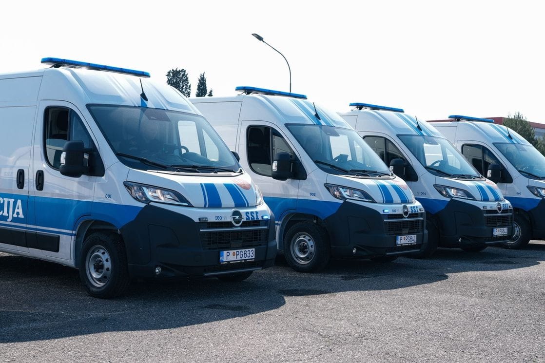 Podgorica: Djevojka osumnjičena da je uputila mejl sa lažnom dojavom o postavljenim bombama u školi