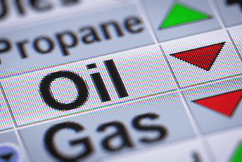 Cijene nafte pale ispod 90 dolara nakon Trampove poruke da je rat s Iranom "praktično gotov"