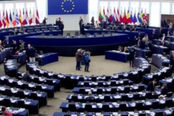 EP: 23 poslanika traže suspenziju pristupnih pregovora sa Srbijom