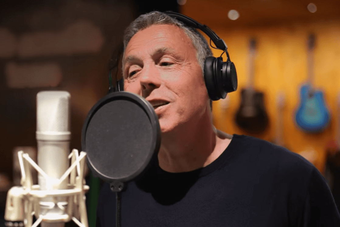 Sentimentalna pop balada: Poslušajte novu pjesmu Bata Vujoševića