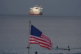 SAD dozvolile prodaju ruske nafte
