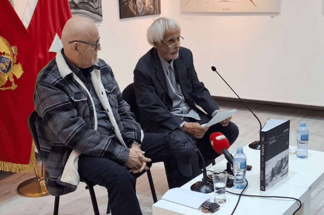 Dio bogate riznice fotografija Krsta Đuričića: Predstavljeno dopunjeno izdanje monografije "Cetinje 1950-1980"