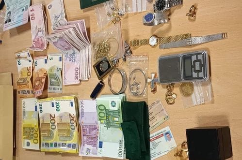 Satovi, nakit, garderoba: Na tivatskom aerodromu zaplijenjena roba vrijednosti 100.000 eura