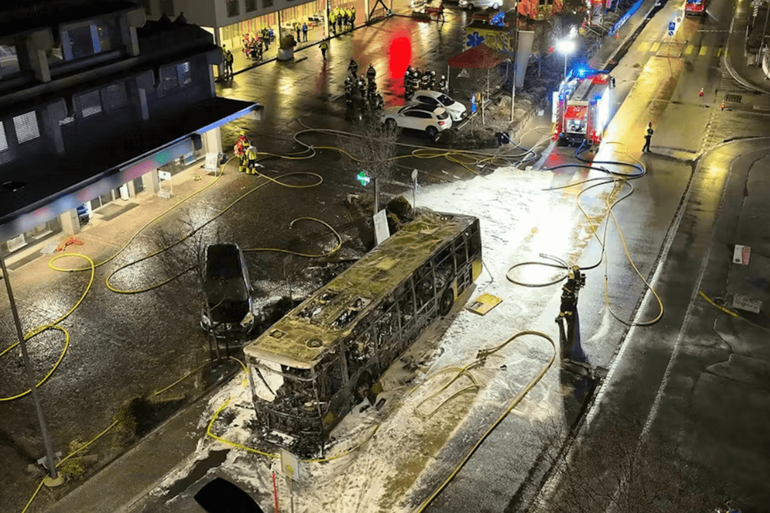 Među žrtvama i žena iz Bijelog Polja: Čovjek u Švajcarskoj se zapalio u autobusu, šestoro stradalih