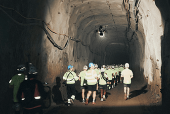 Trčali kroz tunele u utrobi Zemlje: Ginisova knjiga potvrdila jako zanimljiv rekord Trčali kroz tunele u utrobi Zemlje: Ginisova knjiga potvrdila jako zanimljiv rekord