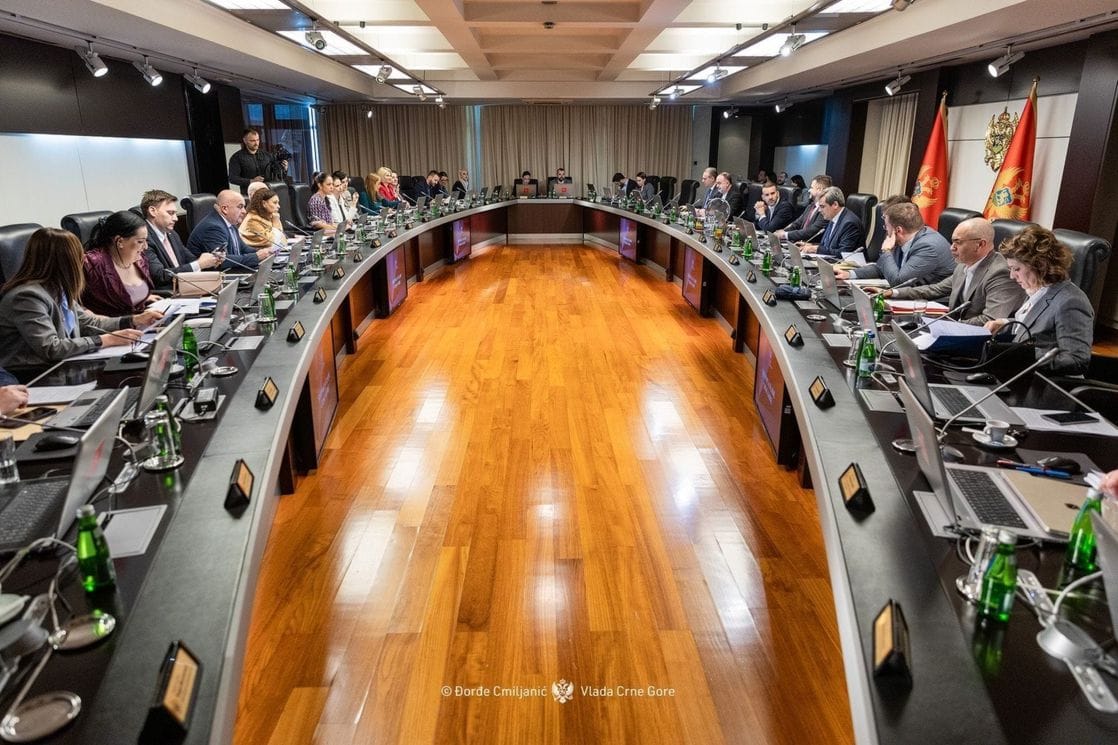 Vlada danas o koncesiji za Aerodrome