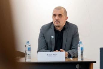 Pilav: Kada država ćuti na veličanje ratnih zločinaca, onda ona nije samo posmatrač već saučesnik Pilav: Kada država ćuti na veličanje ratnih zločinaca, onda ona nije samo posmatrač već saučesnik