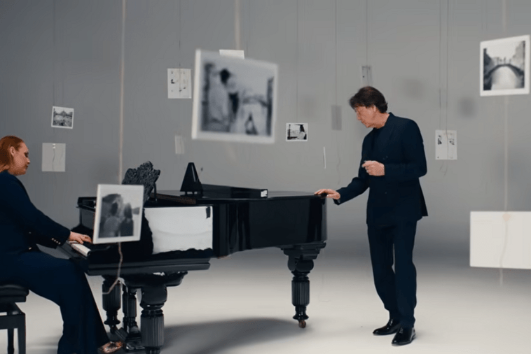 (VIDEO) Zdravko Čolić predstavio novu pjesmu: Poslušajte "Ne daj da ostarim sam"