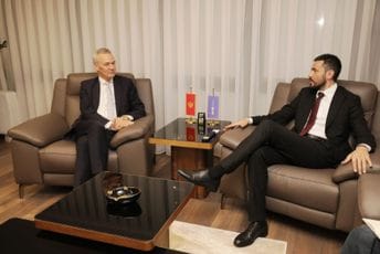 Živković: Crna Gora se faktični pretvara u policijsku državu, to mora zabrinuti i međunarodne partnere