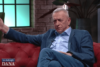 Popović: Crnogorci trenutno najugroženija nacionalna zajednica, na vlasti policijsko-pravosudna hunta