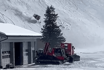 Srušila se kabina gondole u Švajcarskoj, spasilačka akcija u toku