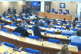 Gotovo glasanje: Nije usvojen prijedlog o skraćenju mandata podgoričkom parlamentu