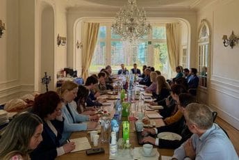 Zenović sa članovima COELA u Misiji Crne Gore pri EU: Snažna podrška planu zatvaranja svih poglavlja do kraja 2026.