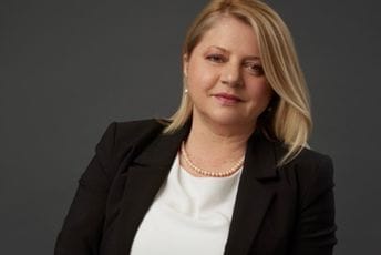 Sukob normativnog i stvarnog