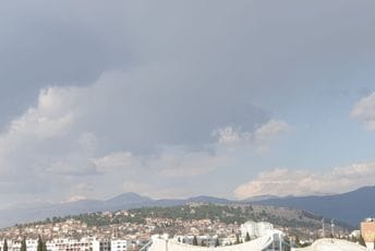 Promjenljivo oblačno u većini države, do 30 stepeni