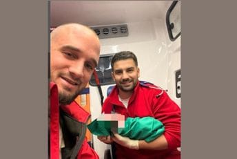 Bjelopoljska ekipa hitne pomoći porodila ženu u kući: Rođena je zdrava muška beba