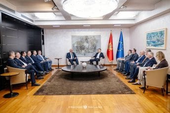 Vlada: Sastanak Spajića s opozicijom planiran za sjutra (FOTO)