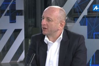 Knežević: Odazvaću se pozivu Spajića, ali da pričamo o trobojci, državljanstvu i srpskom jeziku