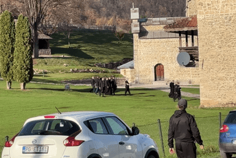 Sud završio svoje, ostali ćute - masivni spomenik Pavlu Đurišiću nestao bez traga