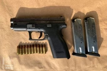 Pretresi i u Nikšiću, Plužinama i Pljevljima: Oduzete puške, pištolj, droga... Pretresi i u Nikšiću, Plužinama i Pljevljima: Oduzete puške, pištolj, droga...