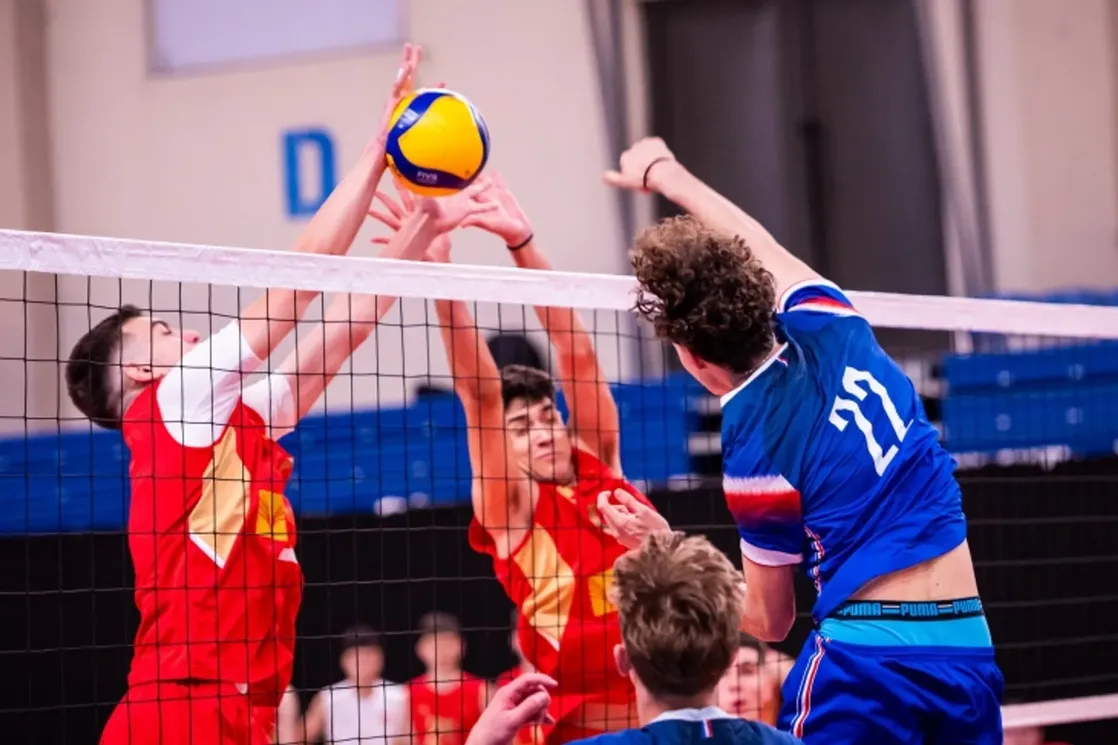 Odbojkaši poraženi od Francuske