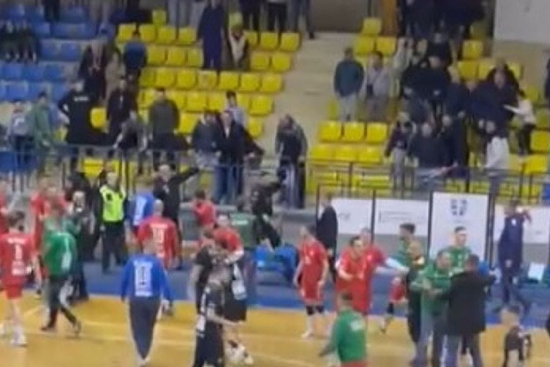 Skandal u Pljevljima: Rukometaš Zabjela pretukao nekoliko igrača Rudara