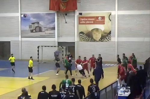 Težak incident u Pljevljima: Damjanović nasrnuo na igrače Rudara, jedan nepomično ležao na parketu (VIDEO)