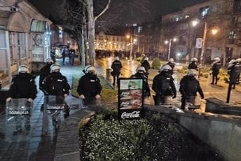 Zatvorena birališta u Srbiji, posmatrači kažu: Ovo se nije moglo nazvati izborima