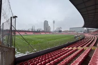 Italijani šokirani terenom u Zenici na kojem će se boriti za plasman na SP: "Ovdje se igra?" Italijani šokirani terenom u Zenici na kojem će se boriti za plasman na SP: "Ovdje se igra?"