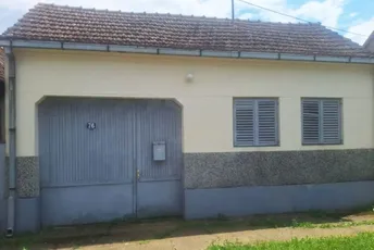 Neobičan oglas izazvao veliko interesovanje: Poklanjaju kuću u Hrvatskoj