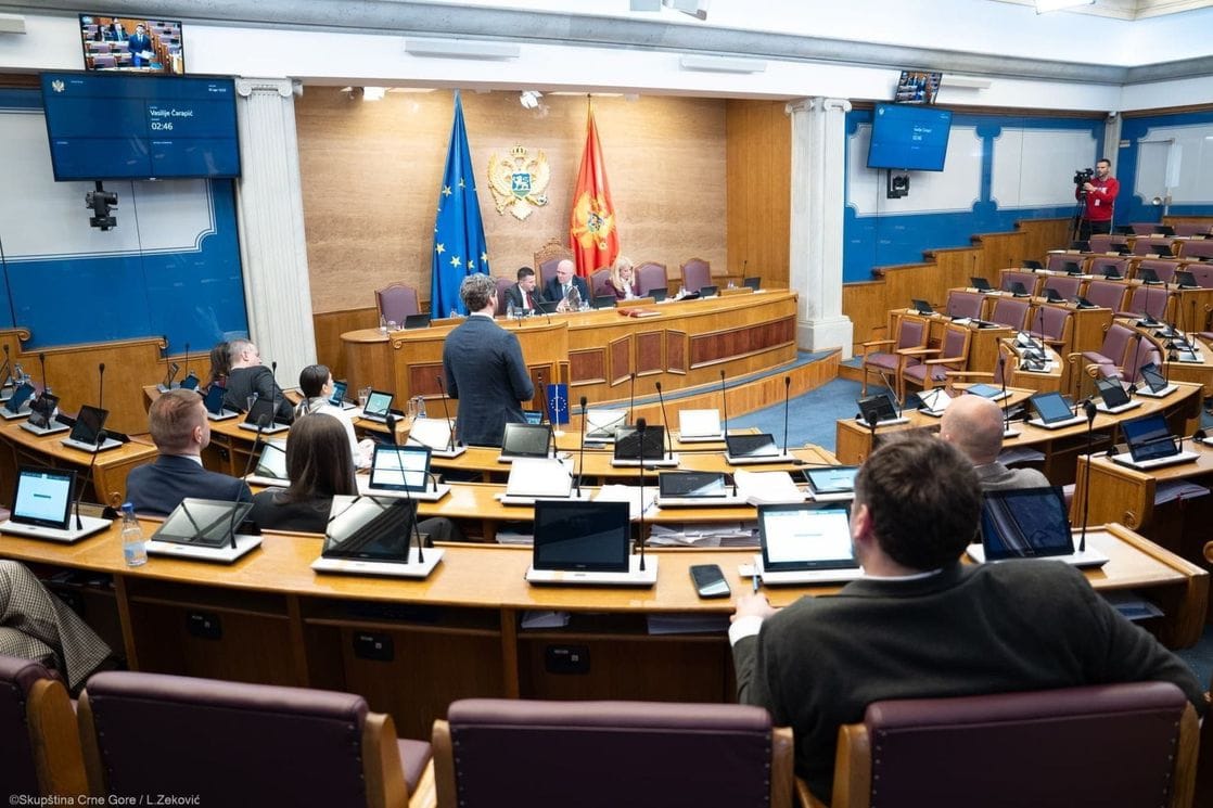 Đenero: Mandić provocira Hrvatsku da izazove blokadu evropskog puta