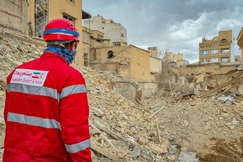 Pezeškijan: Kojem tačno interesu američkog naroda služi ovaj rat?