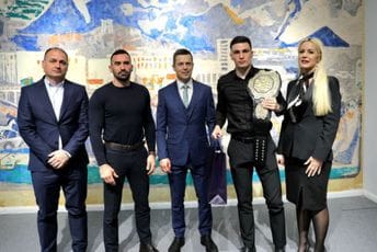 Mujović upriličio prijem za Čađenovića: Evropska titula ponos Podgorice i Crne Gore