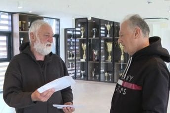 Porodica Andrije Delibašića prihod sa Memorijala donirala Omladinskoj školi Sutjeske i bivšim asovima “plavih”