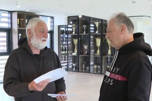 Porodica Andrije Delibašića prihod sa Memorijala donirala Omladinskoj školi Sutjeske i bivšim asovima “plavih”