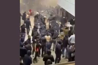 (VIDEO) Incident  tokom utakmice Eurolige: Žestoka tuča navijača i policije u hodniku Arene