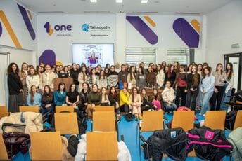 ”Djevojčice hakuju stereotipe”: Ako je tehnologija za sve, zašto žene nijesu tamo gdje se odlučuje?