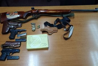 Pretresi u Beranama i Andrijevici: Oduzeto više komada oružja i municije, krivične protiv člana kriminalne grupe i još jednog lica