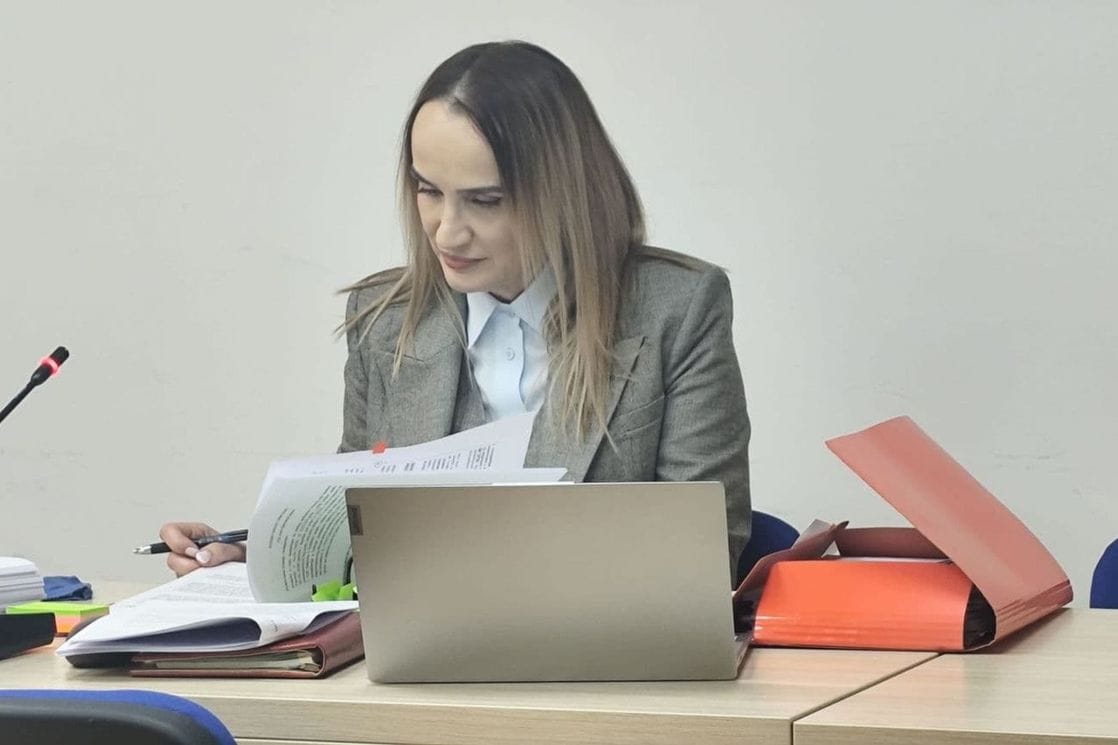 Popović: Ovo je hajka zbog Medenice; Pavličić: Ovo je događaj bez presedana u našem sudstvu