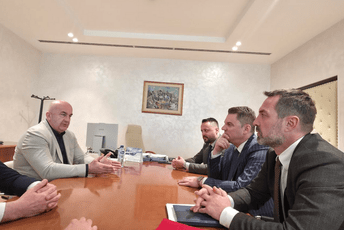 Šahmanović sa Jokovićem: Razgovarali o čišćenju trasa dalekovoda