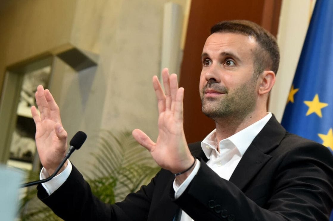 Laži bajke „oslobodilaca: Milijarda iz Japana, tramvaj u Podgorici, deset dionica auto-puta početkom 2026...