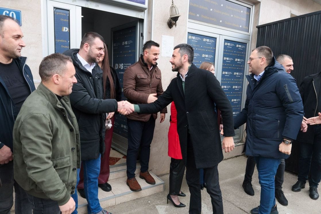 Živković sa građanima Gusinja: Nećemo odustati od građanskog koncepta, vlast u potpunosti zapostavila razvoj sjevera i zaustavila projekte